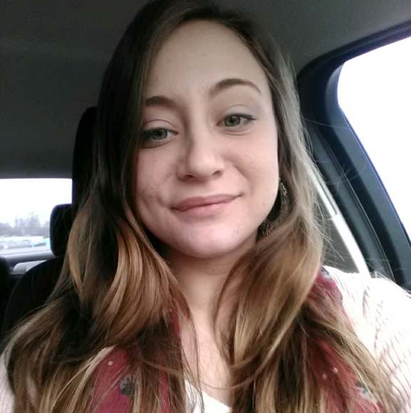 Meet your Posher, Jessica - Picture 1 of 1